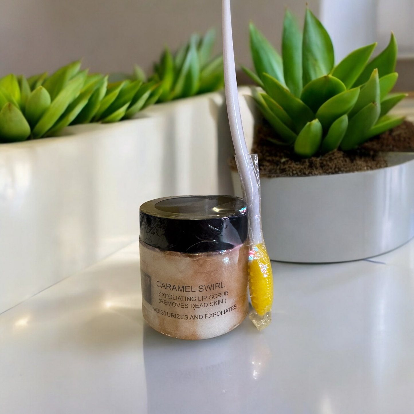 Exfoliating Lip Scrub (Caramel Swirl)